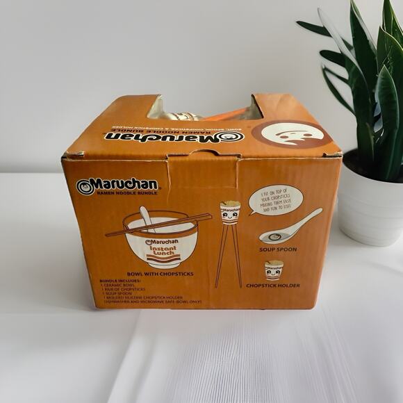 Maruchan Ramen Noodle Bowl Bundle W/ Chopsticks, Sticks Holder, and Soup Spoon - Picture 6 of 8